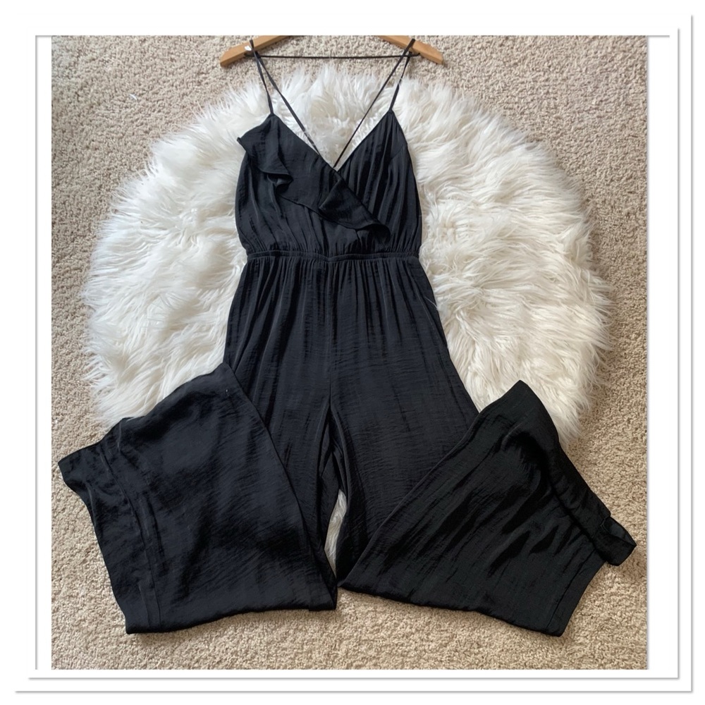NWT Victoria's Secret Wrap Front Jumpsuit Wide Leg Black Large